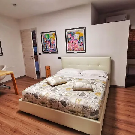 Regis Centro Storico فندق مبيت وإفطار 3*