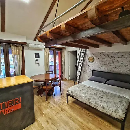 Regis Centro Storico Bed & Breakfast